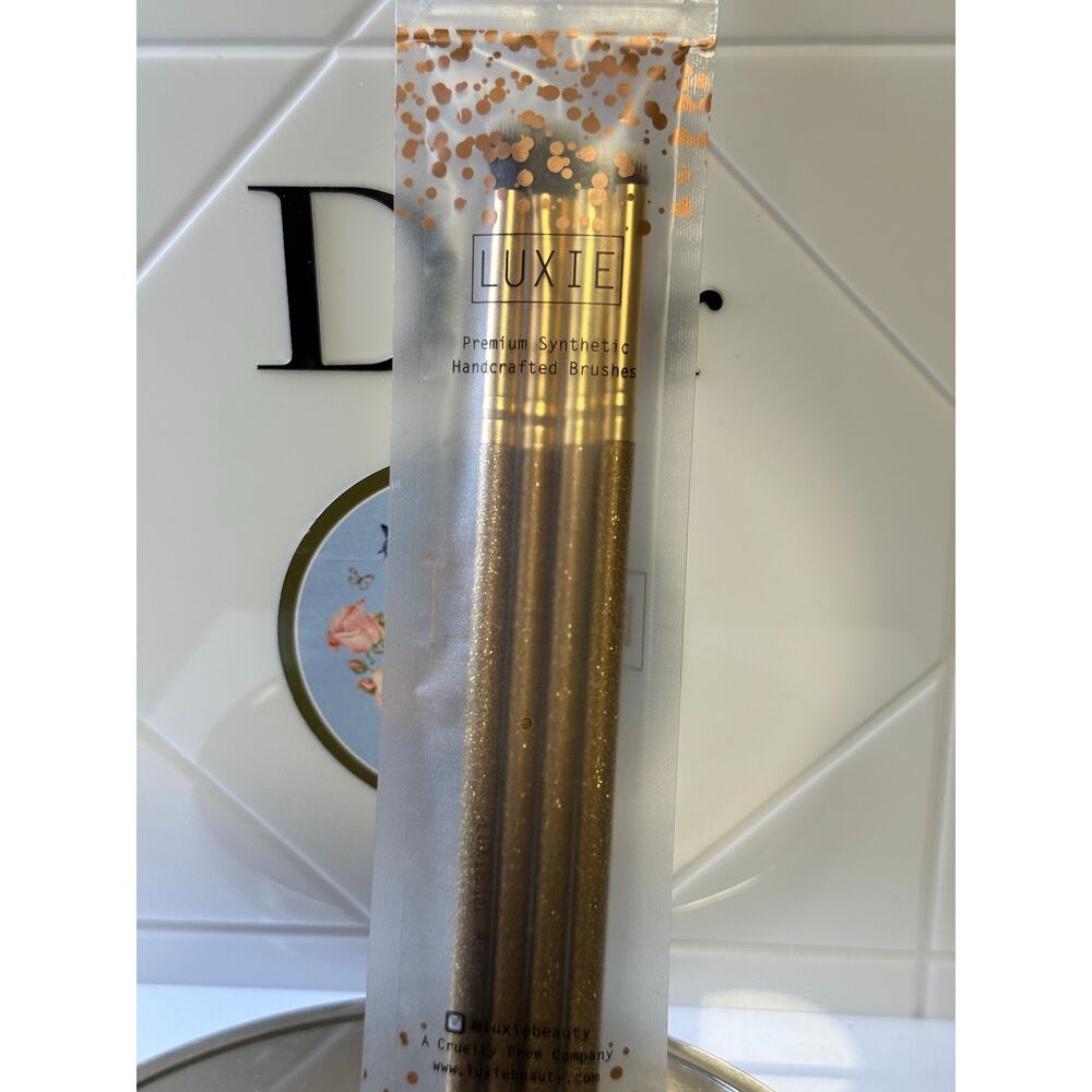 Luxie Premium Handcrafted Brushes - 4 Pieces - Glitter & Gold Collection - NEW - Picture 2 of 5